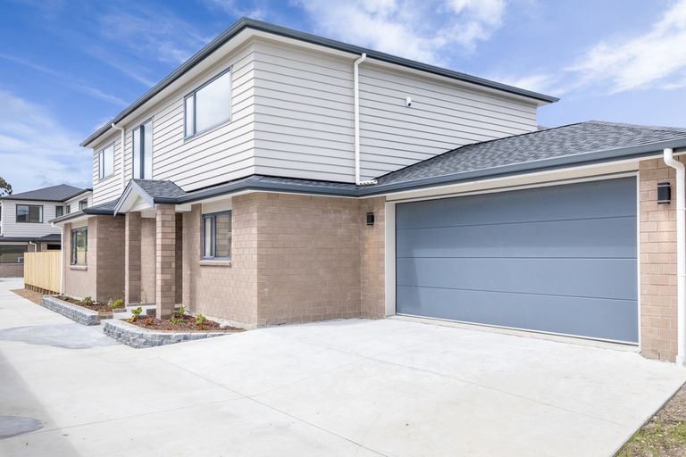 Photo of property in 9 Netherlands Avenue, Kelston, Auckland, 0602