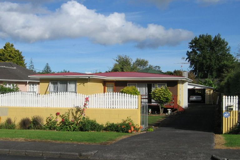 Photo of property in 49 Wharf Road, Te Atatu Peninsula, Auckland, 0610