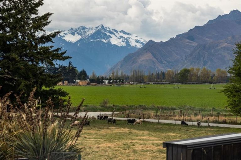 Photo of property in 812 Kane Road, Hawea Flat, Wanaka, 9382