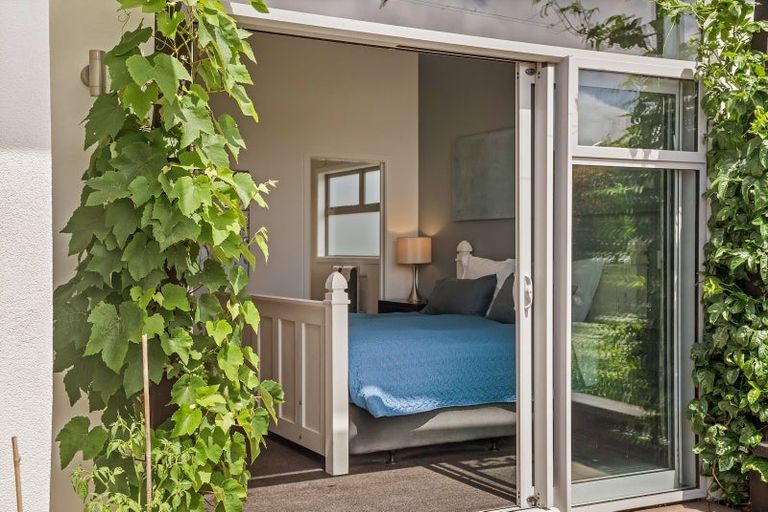 Photo of property in 9 Crown Close, Prebbleton, 7604