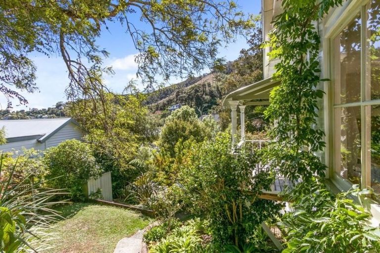 Photo of property in 18 Korimako Road, Days Bay, Lower Hutt, 5013