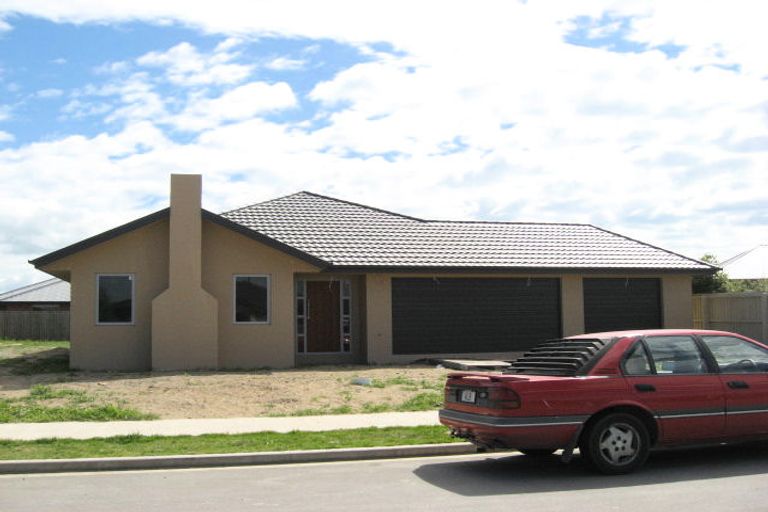 Photo of property in 8 Stark Place, Kaiapoi, 7630