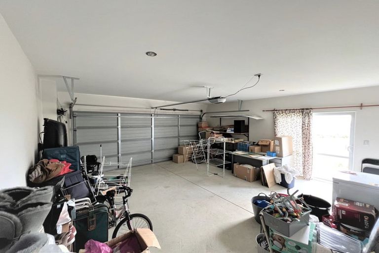 Photo of property in 27 Mantra Road, Massey, Auckland, 0614