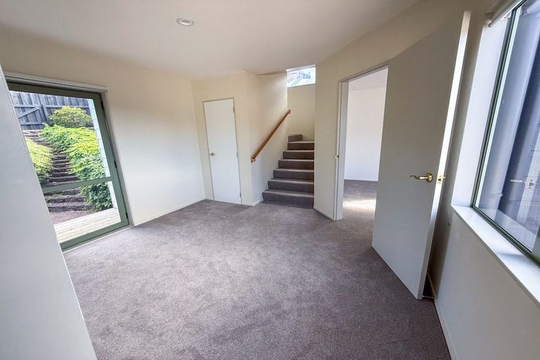 Photo of property in 8 Ngahere Views, Orewa, 0931