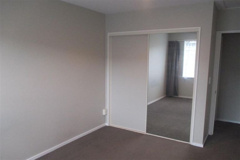 Photo of property in 17c Division Street, Riccarton, Christchurch, 8041