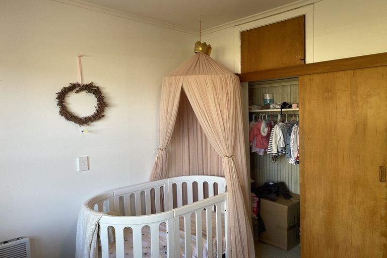 Photo of property in 1/24 Knights Road, Rothesay Bay, Auckland, 0630