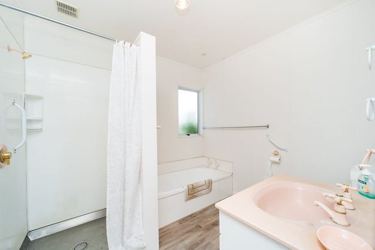 Photo of property in 3/119 Botanical Road, Takaro, Palmerston North, 4412