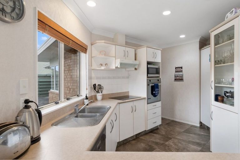 Photo of property in 9 Short Street, Otumoetai, Tauranga, 3110