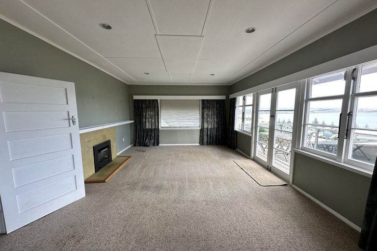 Photo of property in 32a Roslyn Road, Bluff Hill, Napier, 4110