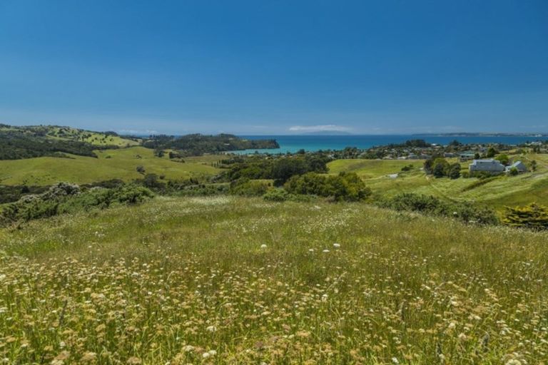 Photo of property in 159 Hillcrest Road, Hatfields Beach, Orewa, 0931