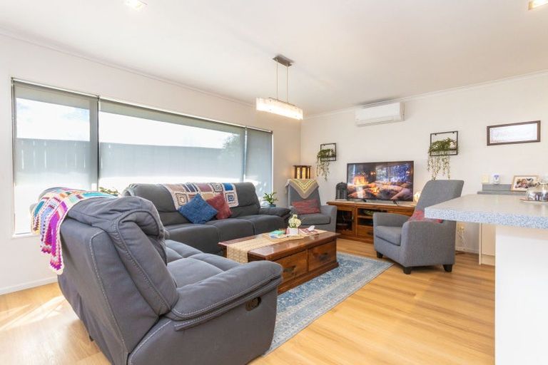Photo of property in 29 Johnstone Drive, Fitzherbert, Palmerston North, 4410