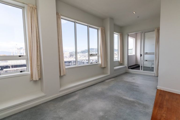Photo of property in Stadium Garden Flats, 210/107 Thorndon Quay, Pipitea, Wellington, 6011