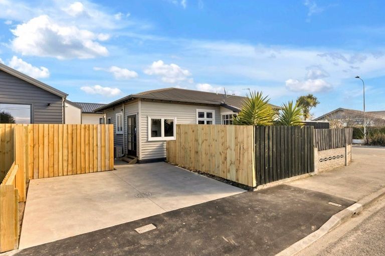 Photo of property in 12 Randolph Street, Woolston, Christchurch, 8062