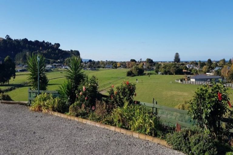Photo of property in 16 Kaiangaroa Place, Bay View, Napier, 4104