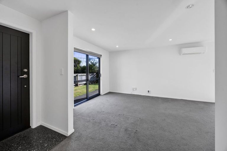 Photo of property in 8 Gladstone Street, Hawera, 4610