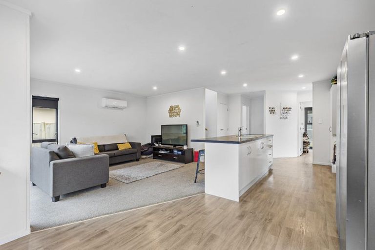 Photo of property in 960b Tremaine Avenue, Roslyn, Palmerston North, 4414