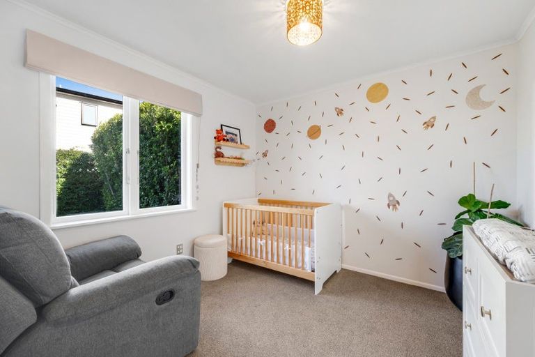 Photo of property in 2/12 Pandora Place, Pakuranga, Auckland, 2010