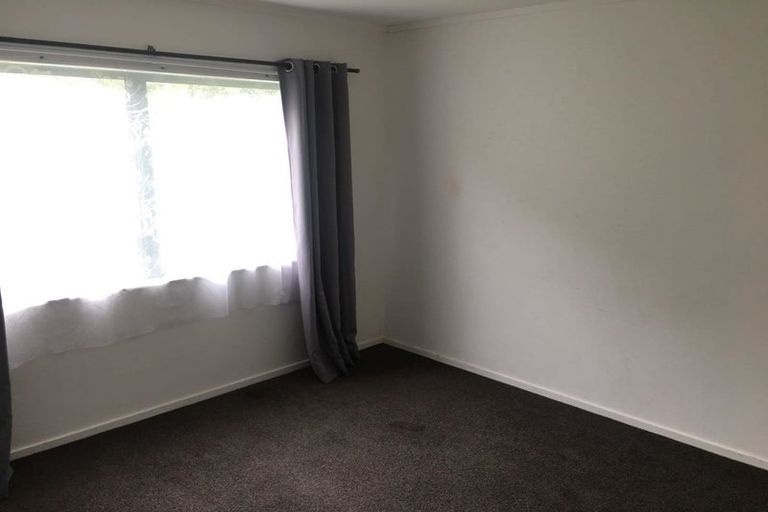 Photo of property in 1/41 Ennis Avenue, Pakuranga Heights, Auckland, 2010