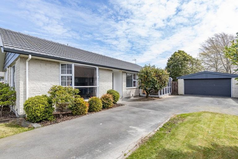Photo of property in 41 Waratah Street, Avondale, Christchurch, 8061