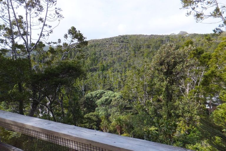 Photo of property in 35-37 Lone Kauri Road, Karekare, New Lynn, 0772