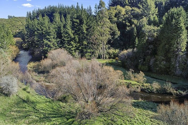 Photo of property in 183b Mangaroa Valley Road, Mangaroa, Upper Hutt, 5371