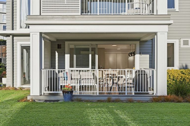 Photo of property in 122 Eaves Bush Parade, Orewa, 0931