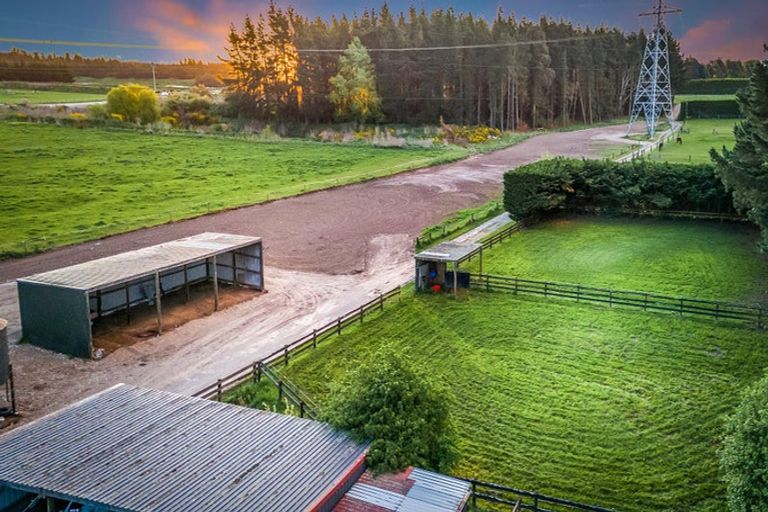 Photo of property in 367 Pound Road, Yaldhurst, Christchurch, 7676