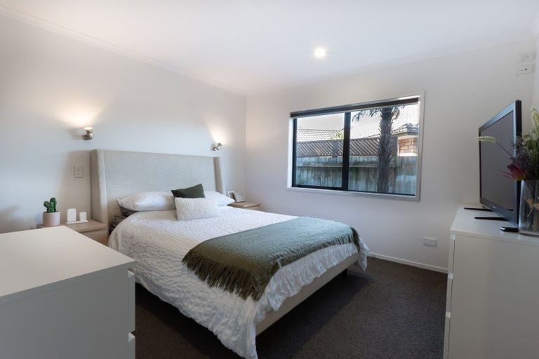 Photo of property in 98 Twin Oak Avenue, Papamoa Beach, Papamoa, 3118