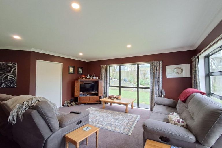 Photo of property in 7 Ridley Green, Churton Park, Wellington, 6037