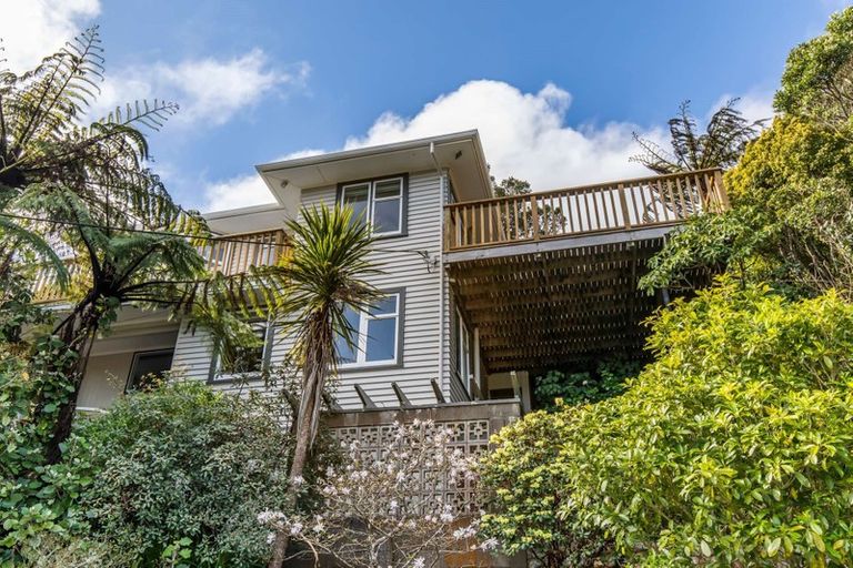 Photo of property in 9 Karachi Crescent, Khandallah, Wellington, 6035