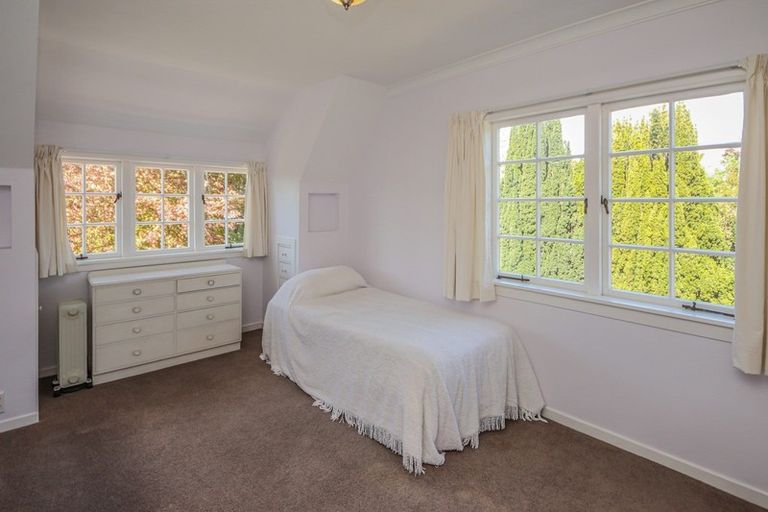 Photo of property in 67 Mako Mako Road, Levin, 5510