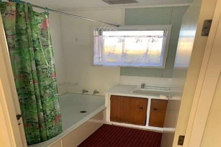 Photo of property in 38 Taka Street, Takanini, 2112