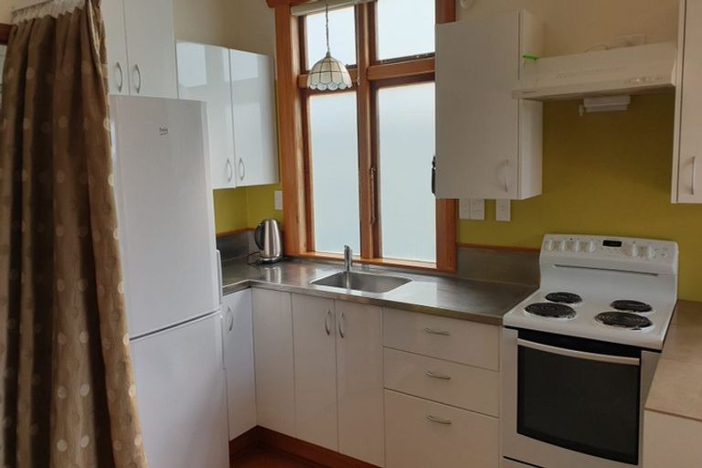 Photo of property in 48 Mortimer Terrace, Aro Valley, Wellington, 6021