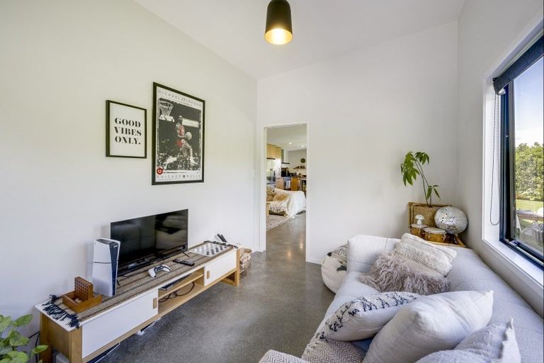 Photo of property in 105 Puketapu Road, Taradale, Napier, 4112