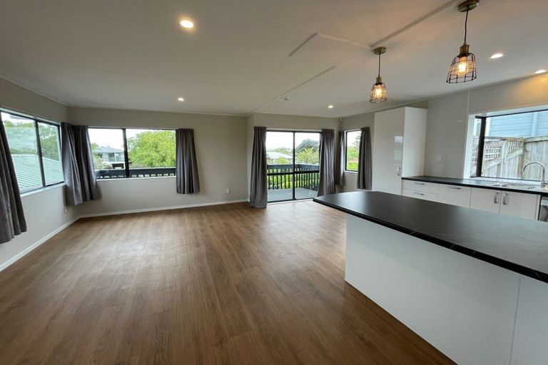 Photo of property in 7 Ross Grove, Paraparaumu, 5032