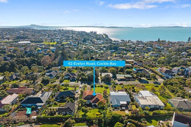 Photo of property in 42 Evelyn Road, Cockle Bay, Auckland, 2014