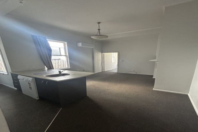 Photo of property in 138 Brougham Street, Mount Victoria, Wellington, 6011