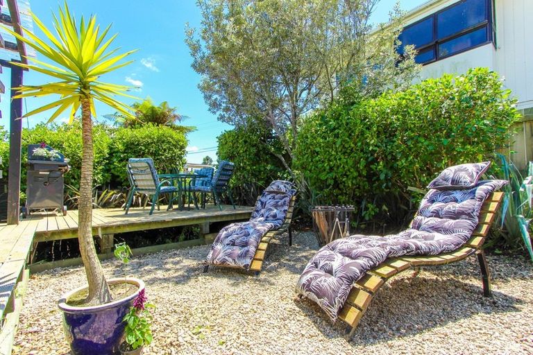Photo of property in 1a Farnworth Avenue, Holdens Bay, Rotorua, 3010