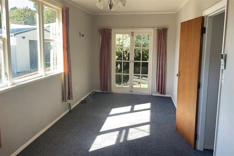 Photo of property in 40 Parenga Street, Wainuiomata, Lower Hutt, 5014