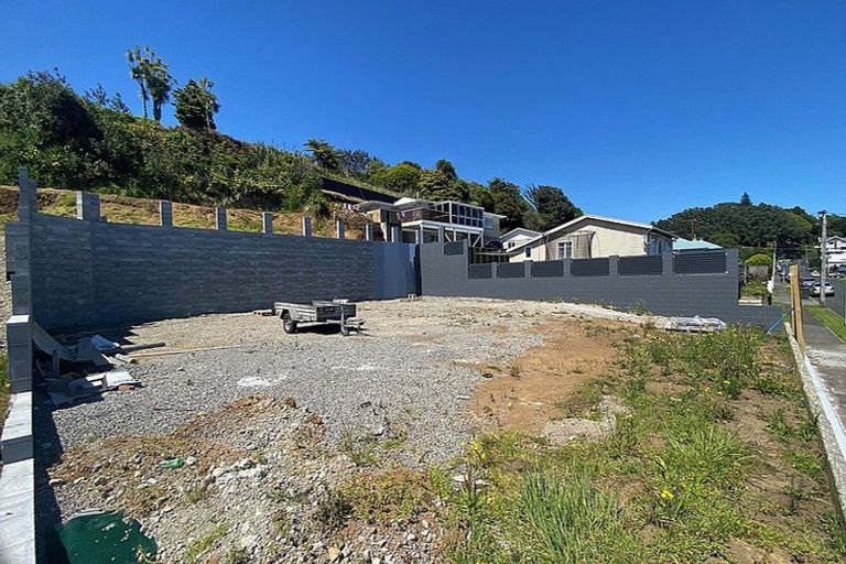 Photo of property in 79 Fulford Street, New Plymouth, 4310