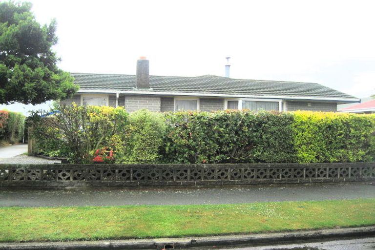 Photo of property in 4 Strathfield Avenue, Dallington, Christchurch, 8061