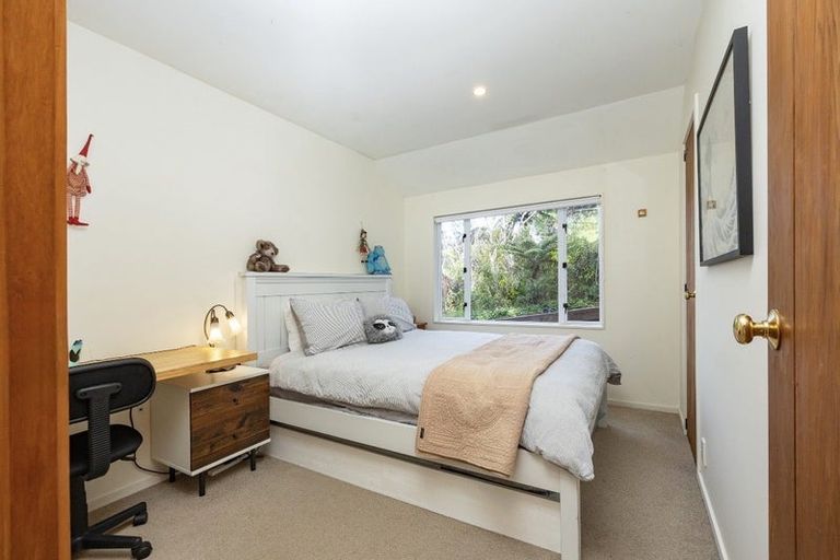 Photo of property in 156 Piha Road, Piha, New Lynn, 0772