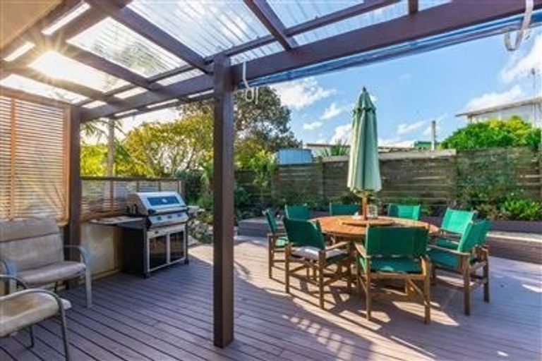 Photo of property in 3 Stott Avenue, Birkdale, Auckland, 0626