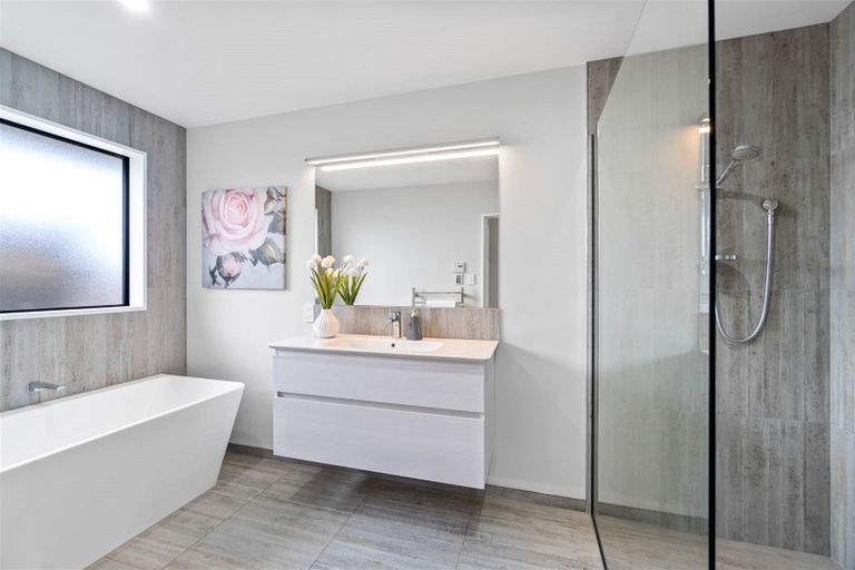 Photo of property in 6 Vaughan Drive, Rolleston, 7614
