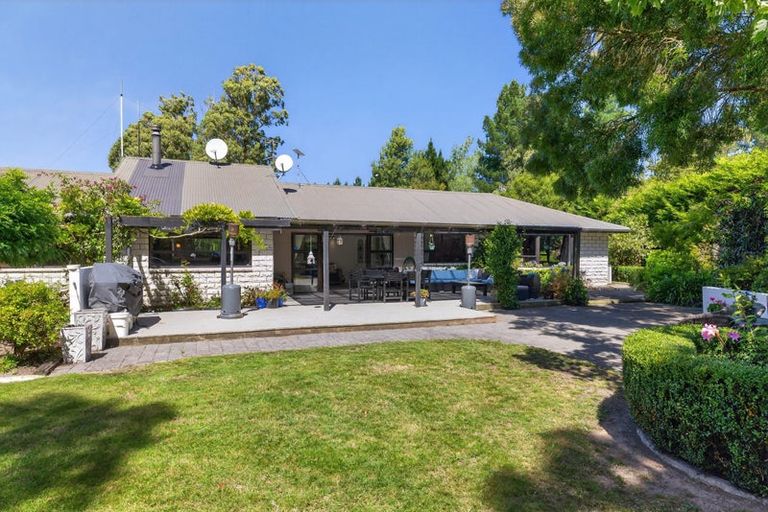 Photo of property in 32 Scarlet Oak Drive, West Melton, Christchurch, 7676