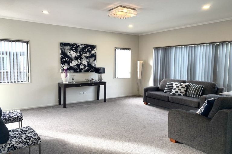 Photo of property in 20 Marwan Crescent, The Gardens, Auckland, 2105