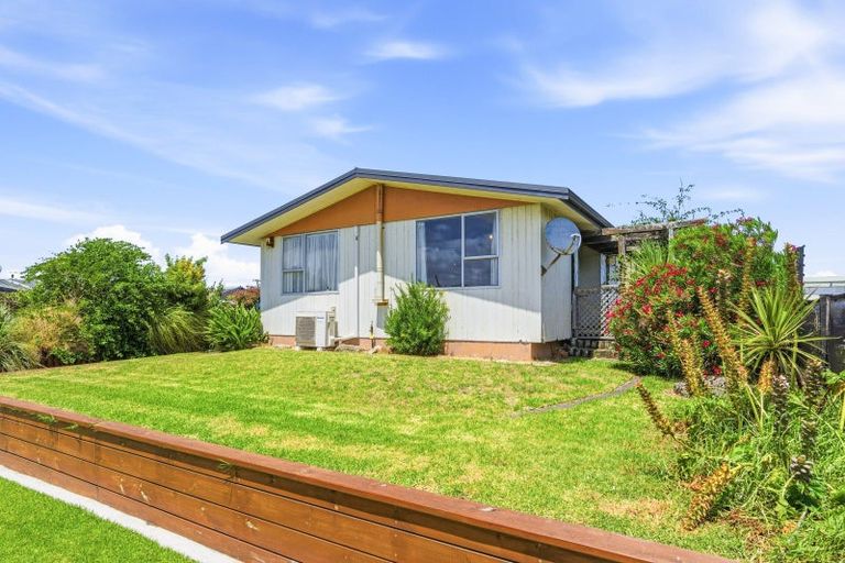 Photo of property in 51 Hinau Street, Castlecliff, Whanganui, 4501