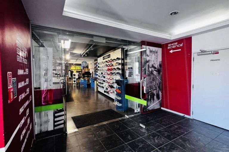 Photo of property in 24-25/66 Mount Eden Road, Mount Eden, Auckland, 1024