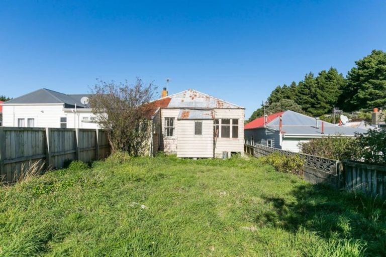 Photo of property in 16 Duppa Street, Berhampore, Wellington, 6023