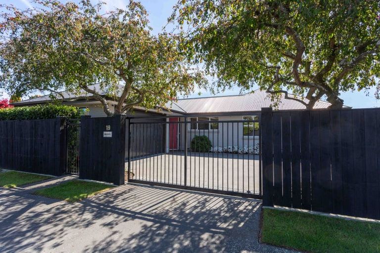 Photo of property in 19 Toorak Avenue, Avonhead, Christchurch, 8042